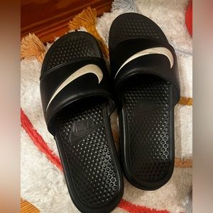 Nike slides